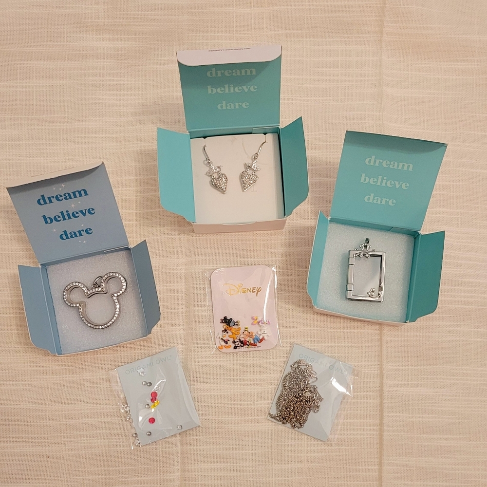 Orogami Owl Disney locket necklace